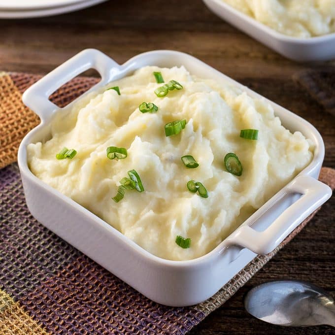 How To Make Fluffy Mashed Potatoes - Fox Valley Foodie